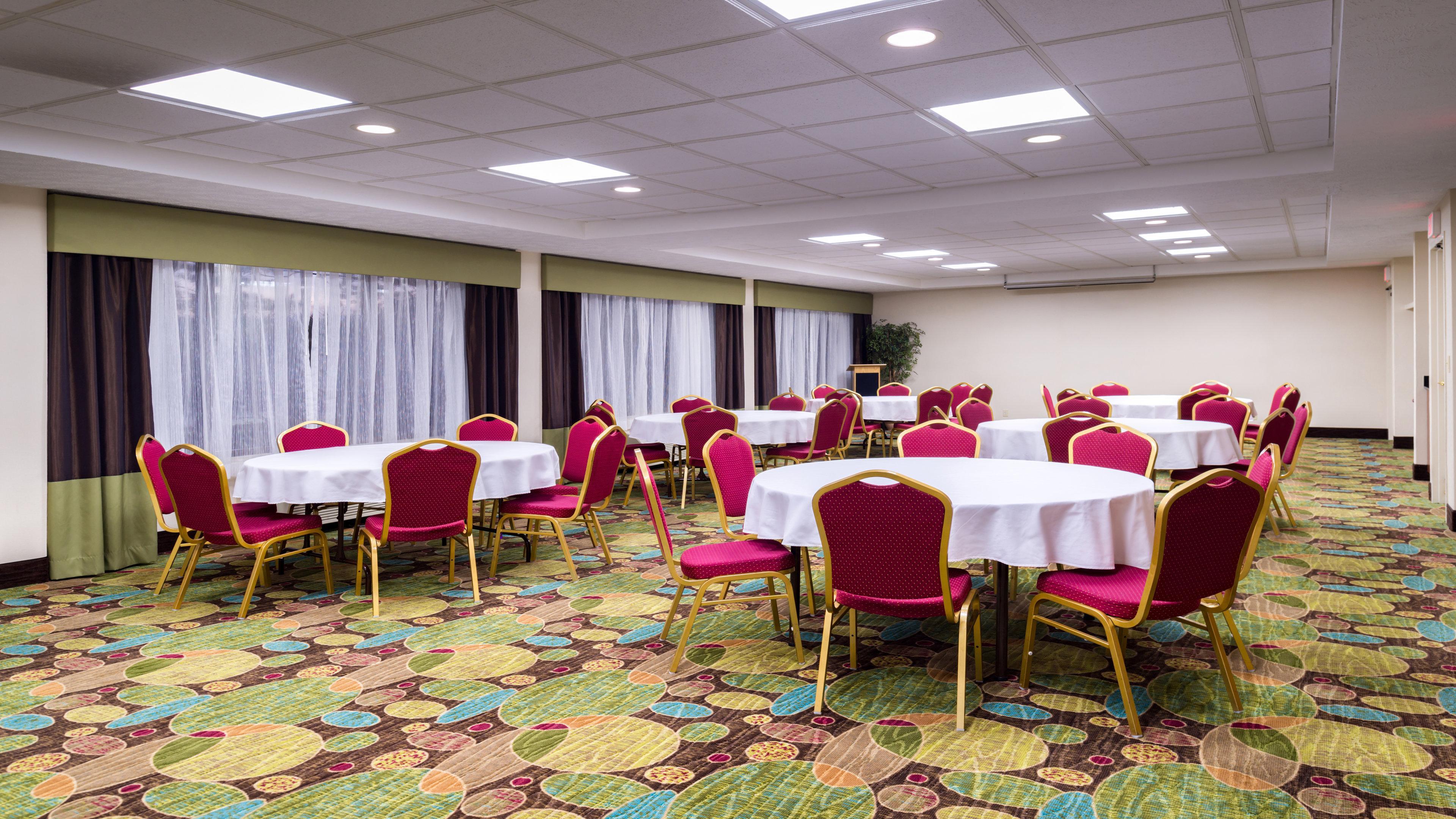 Holiday Inn Hotel & Suites Warren By Ihg Kültér fotó